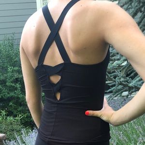 Alo black tank top